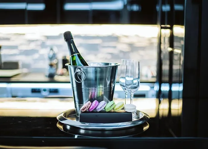 Modern Loft In Center! Paris